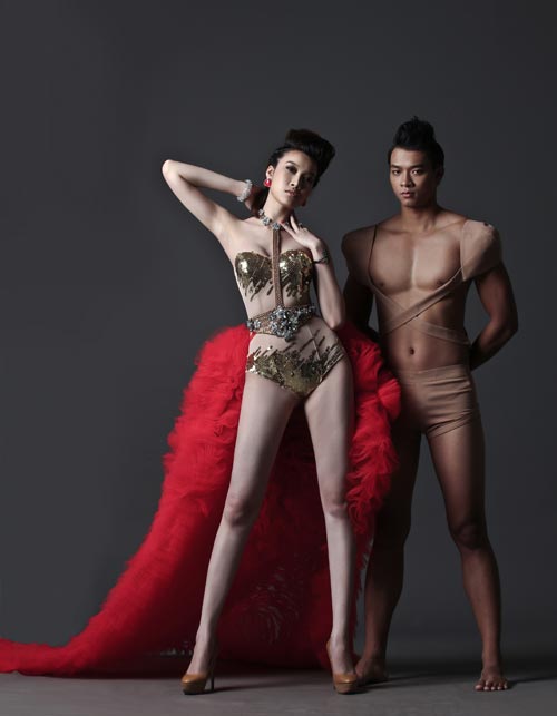 Si&ecirc;u mẫu Việt Nam